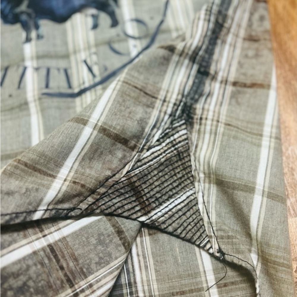 Distressed Shirt - Picture 13 of 14